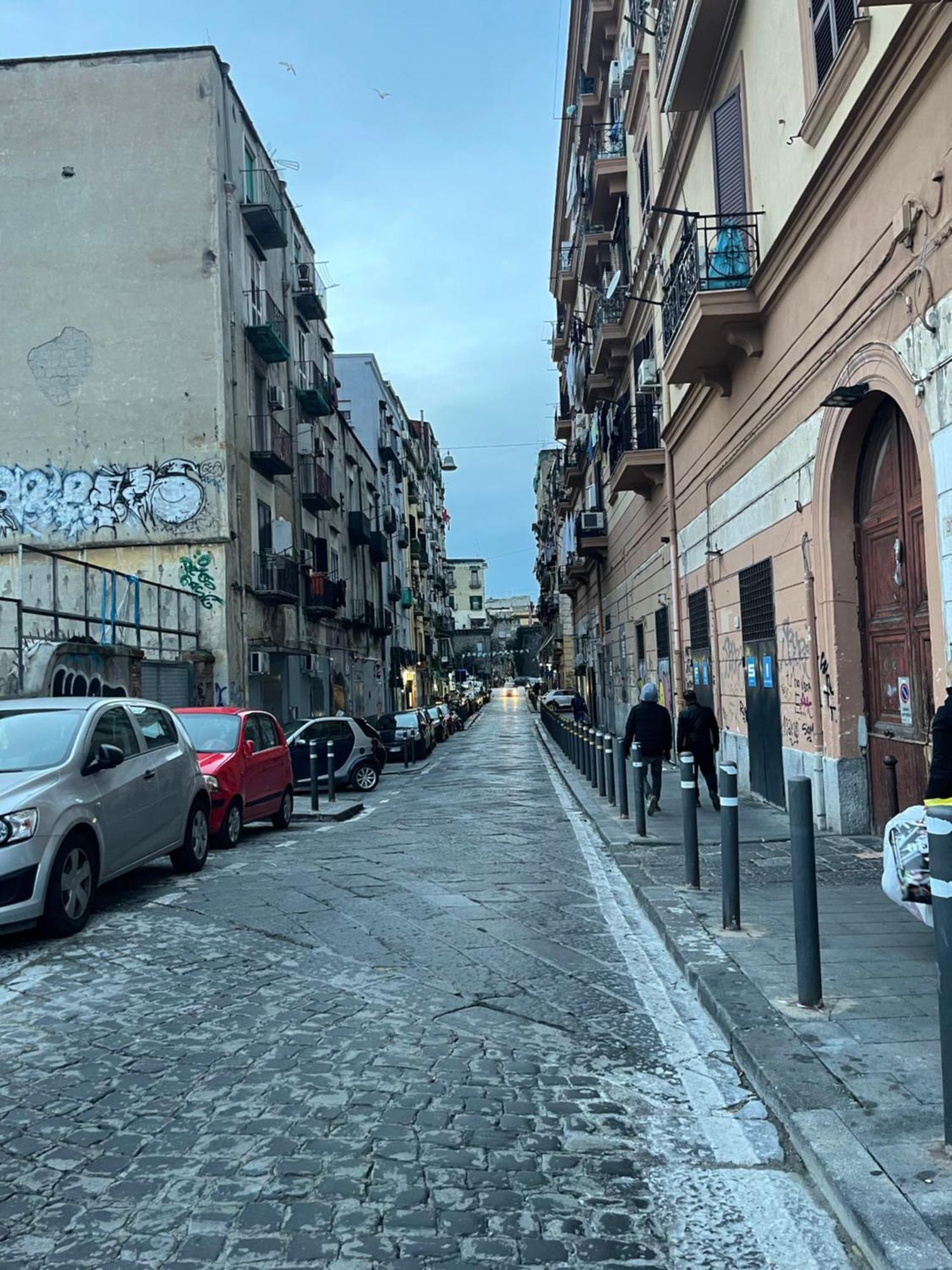 Momarooms Napoli Eksteriør billede